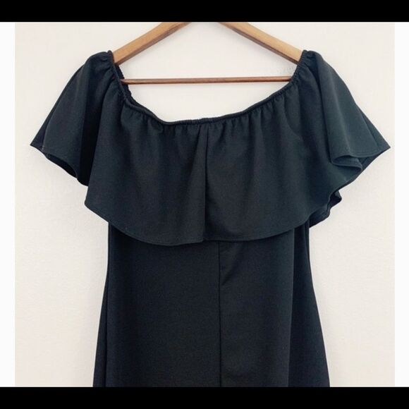 🆕Woman’s Black Ruffle Off Shoulder Mini Dress - Picture 1 of 5